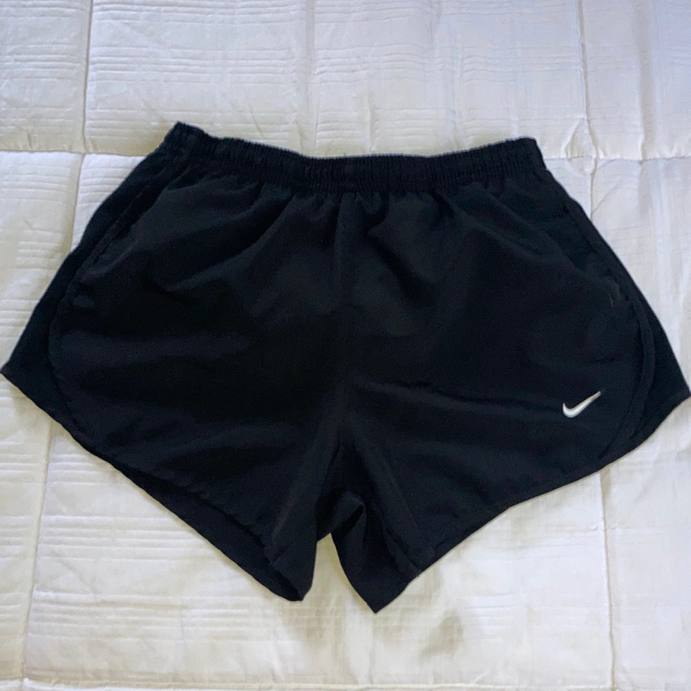 Nike girls size medium shorts